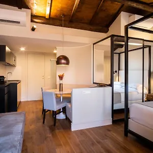 Smeraldo Townhouse Aparthotel